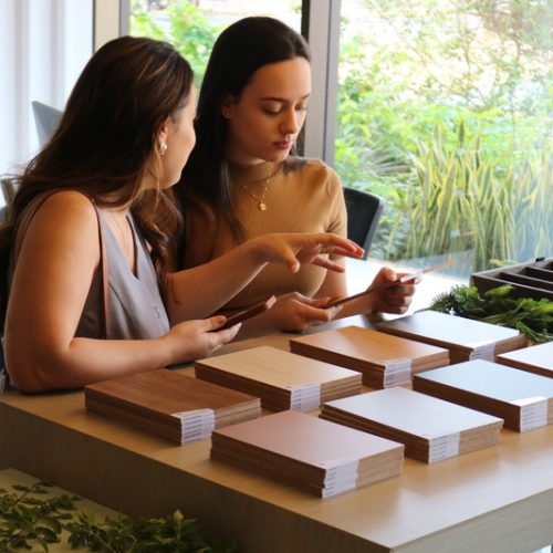 DSilva e Duratex lançam collab de revestimento em evento para arquitetos e designers de interiores