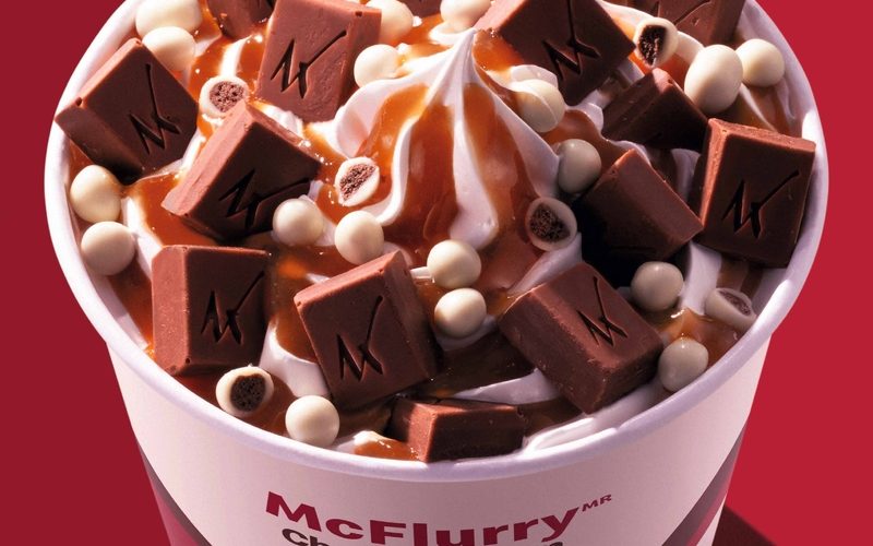 McDonald’s lança McFlurry Choco&Cream Kopenhagen com ingrediente exclusivo e marca a volta da calda de caramelo no Méqui