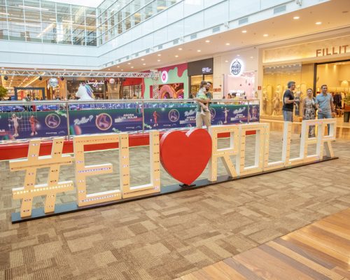 Diversão garantida! Pista de Patinação Space Roller é a nova atração do RibeirãoShopping