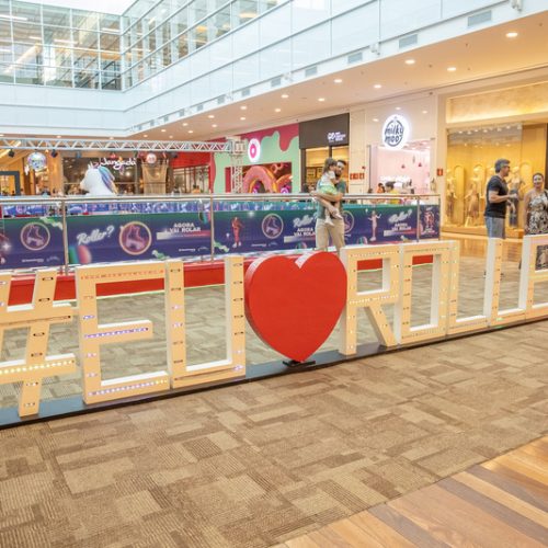 Diversão garantida! Pista de Patinação Space Roller é a nova atração do RibeirãoShopping