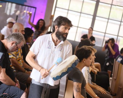 Palestra e oficina sobre consciência sonora promovem novo olhar sobre saúde mental no POW Festival 2025