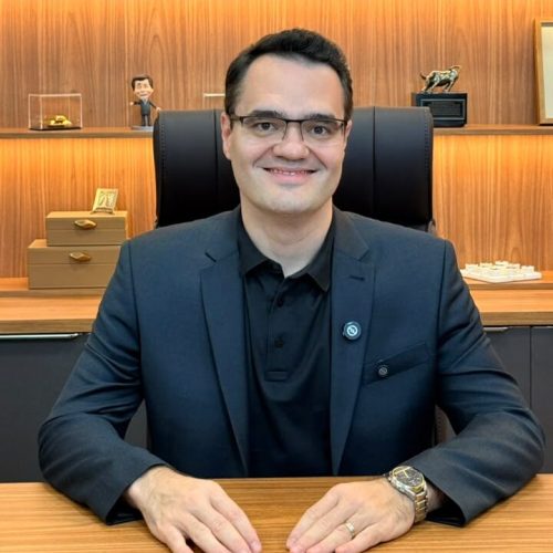 Antonio Esteca participa de obra que apresenta o novo mapa da regulação da educação superior