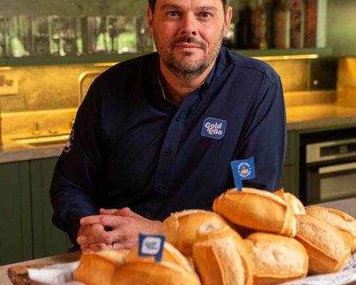 Gold Pão apresenta nova linha de pães de queijo e reforça estratégias de expansão e inovação