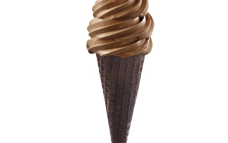 Os Chocolovers vão pirar! Méqui lança Casquinha Super Chocolate
