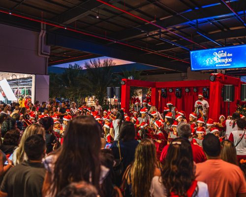 Santa Maria Outlet recebe corais natalinos