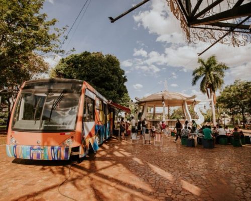 Feirinha Mirim estreia em Ribeirão Preto e abre espaço para autores infantis da cidade