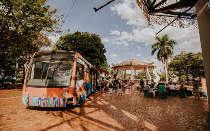 Feirinha Mirim estreia em Ribeirão Preto e abre espaço para autores infantis da cidade