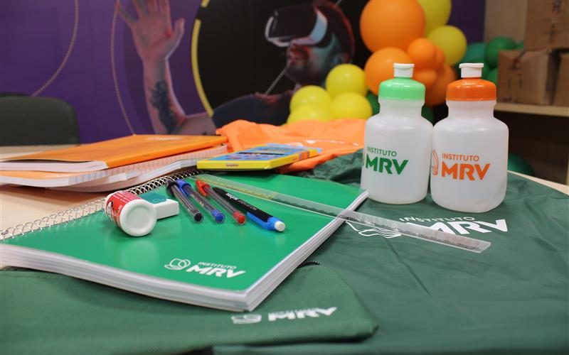 Instituto MRV distribui kits escolares para filhos de colaboradores em ação de apoio à educação