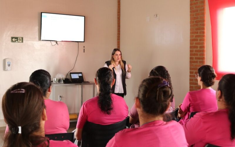 Indústria de cosméticos da região promove campanha interna em benefício à saúde mental