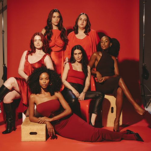 Cleo estreia como diretora de fotografia em editorial de moda para campanha de Nativa SPA Cereja Rouge do Boticário