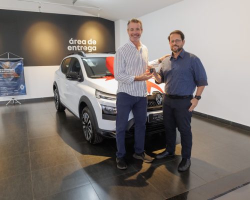 Morador de Ribeirão Preto ganha o novo SUV Renault Kardian na campanha de Dia dos Namorados do ShoppingSantaÚrsula