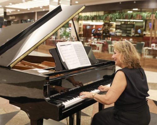 RibeirãoShopping promove apresentações de piano com repertório infantil durante o mês de julho