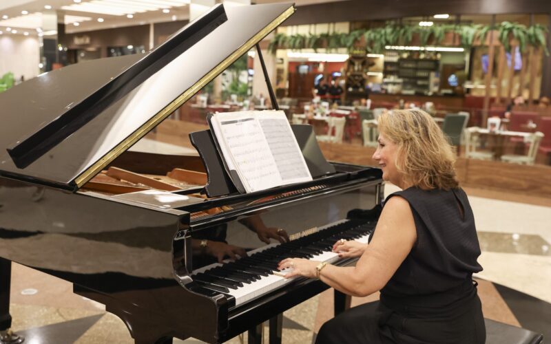 RibeirãoShopping promove apresentações de piano com repertório infantil durante o mês de julho