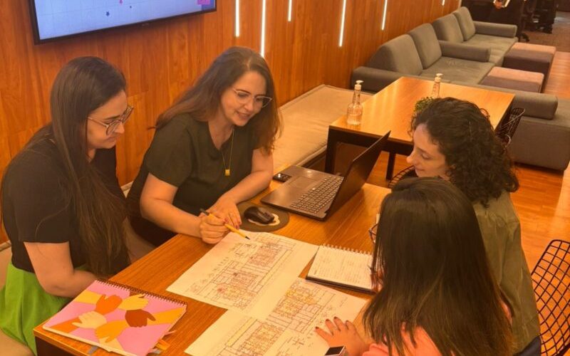 Presença feminina no mercado imobiliário transforma o setor e amplia diversidade