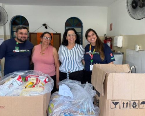 Unimed Ribeirão Preto entrega alimentos arrecadados em ação social