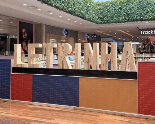 Leitura para todas as idades atrai público em feira de livros no RibeirãoShopping