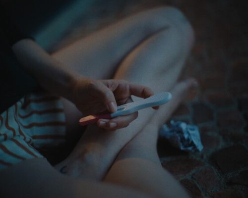 Dia das Mães: Boticário lança campanha inspirada na jornada das tentantes e consolida posicionamento de marca que dá voz a dores reais