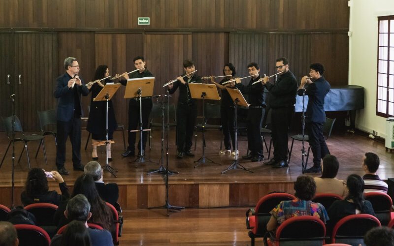 Alma leva cerca de 100 alunos ao palco em série de recitais gratuitos na USP