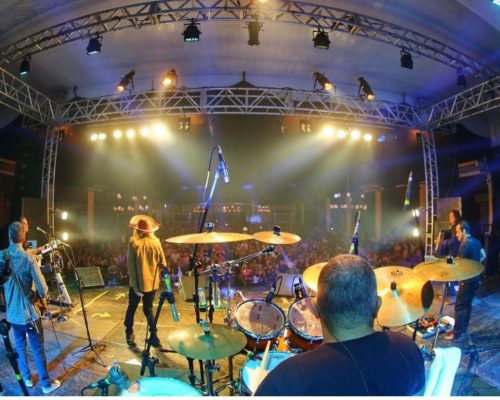 Alcans Hall conta com tecnologia inédita de Internet na região para grandes públicos durante os eventos
