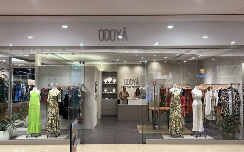 Marca autoral de moda feminina abre as portas no RibeirãoShopping