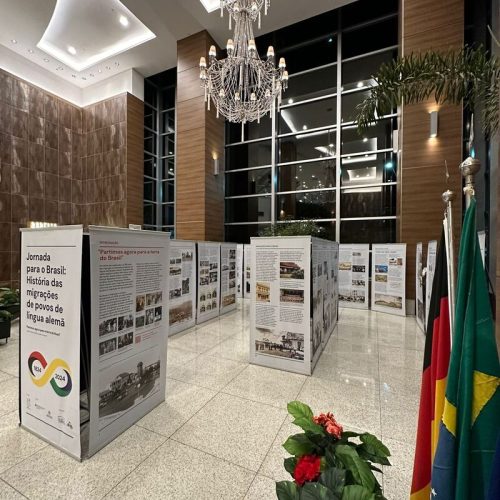 Exposição que celebra os 200 anos da imigração alemã no Brasil é a atração do ShoppingSantaÚrsula