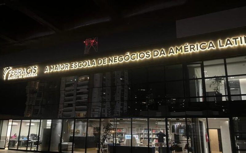 Quer começar o ano no azul? Curso na Febracis ensina como colocar as finanças em dia