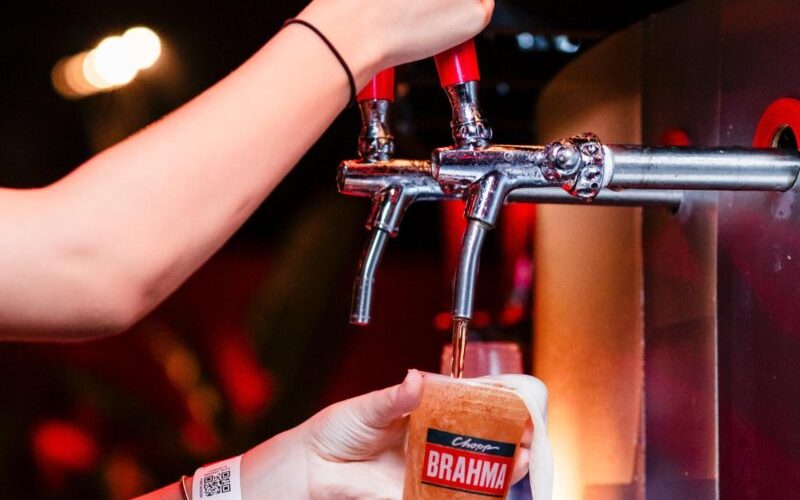 Com serviço premium, Camarote Brahma traz conforto e comodidade para o Ribeirão Rodeo Music 2025