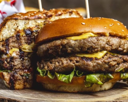 De wagyu a berinjela defumada: hambúrgueres criativos se destacam nos cardápios dos shoppings de Ribeirão 