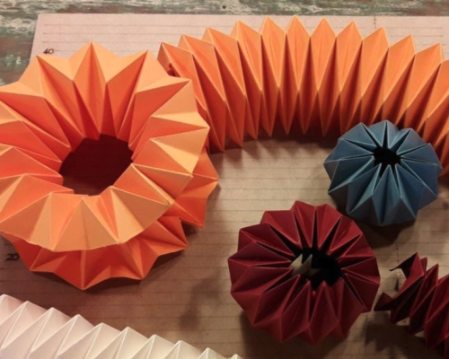 A arte milenar do origami ganha espaço no POW Festival 2025