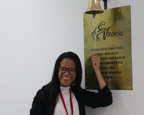 Hospital do Câncer do Grupo Santa Casa de Franca celebra vitória da paciente Sueli