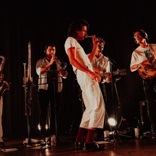 Zé Ibarra apresenta álbum AFIM em Ribeirão Preto pelo projeto A Música Brasileira Vive