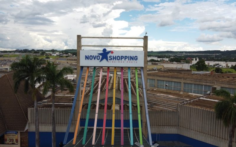 Novo Shopping lança campanha de Dia das Mães e presenteia clientes com mimo especial