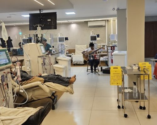 Sentran realiza ação de Dia das Mães em clínicas de hemodiálise de Ribeirão Preto