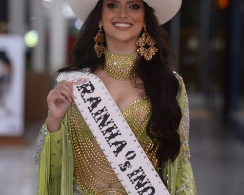 Conheça Rebecca Almeida, a Rainha da 69º Festa do Peão de Barretos