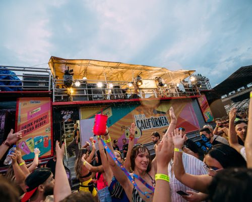 Bloco Califórnia 2026 atrai foliões de todo o interior paulista e consolida evento como maior pré-carnaval da região