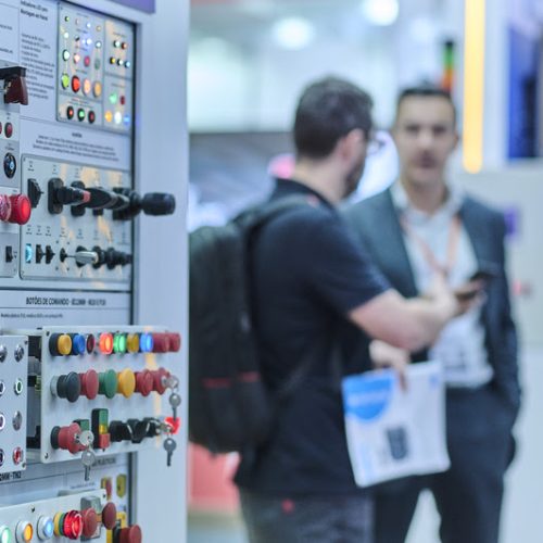 Diretor da ANEEL discutirá futuro da indústria elétrica e eletrônica durante a FIEE 