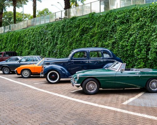 RibeirãoShopping recebe exposição de carros antigos e sedia leilão de veículos clássicos pela primeira vez
