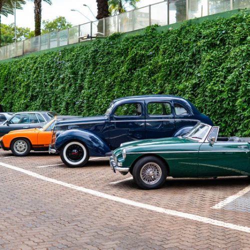 RibeirãoShopping recebe exposição de carros antigos e sedia leilão de veículos clássicos pela primeira vez