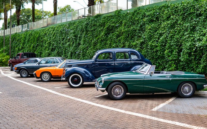 RibeirãoShopping recebe exposição de carros antigos e sedia leilão de veículos clássicos pela primeira vez