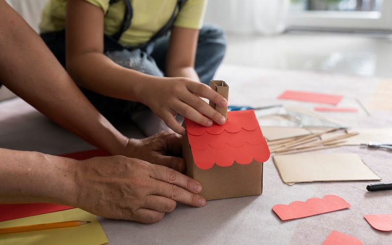 Férias escolares: como estimular o brincar e reduzir o tempo de telas