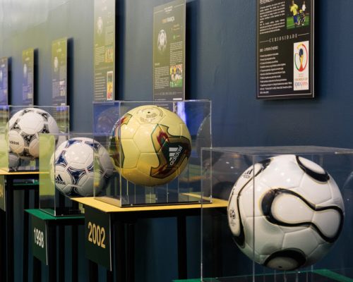 Exposição Bolas das Copas no Shopping Santa Ursula. Foto Renato Lopes