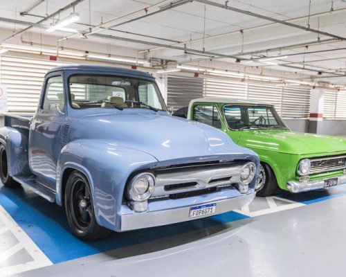 Carros antigos, atrações interativas e lazer marcam o feriado no RibeirãoShopping