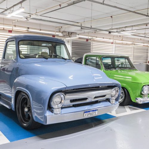 Carros antigos, atrações interativas e lazer marcam o feriado no RibeirãoShopping