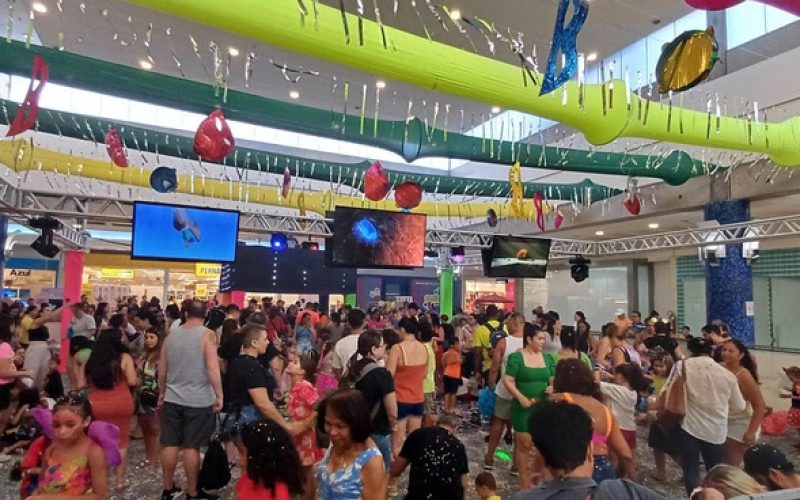 CarnaShopping retorna ao Novo Shopping com novas cores e programação para a família toda, inclusive os pets