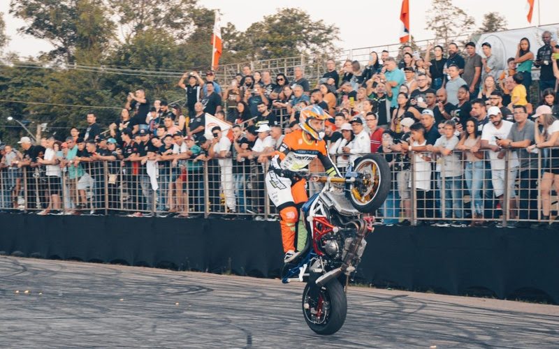 Shows de manobras radicais estão confirmados na edição de 20 anos do Barretos Motorcycles