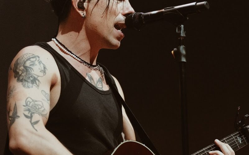 Di Ferrero faz show no POW Festival 