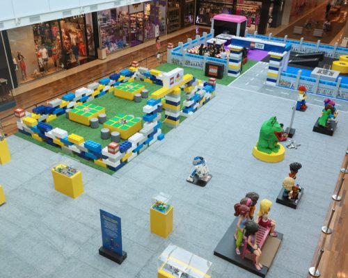 Exposição da LEGO®, cinema e parques: RibeirãoShopping oferece programação de férias com opções para todas as idades 