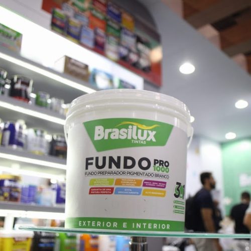 Lançamento inovador, Fundo Pro1000 da Brasilux alia alto poder de cobertura, durabilidade e economia