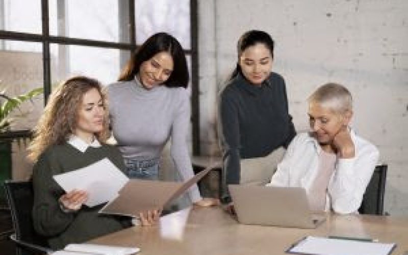 Desafio pra aumentar participação feminina na política